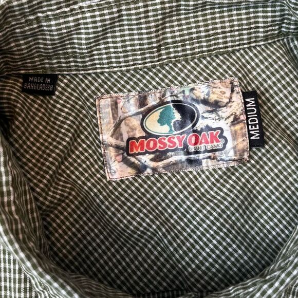 Mossy Oak green plaid MD short sleeved button front shirt - Picture 6 of 9